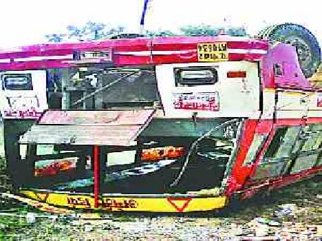 Roadways bus falls into ravine, 10 injured